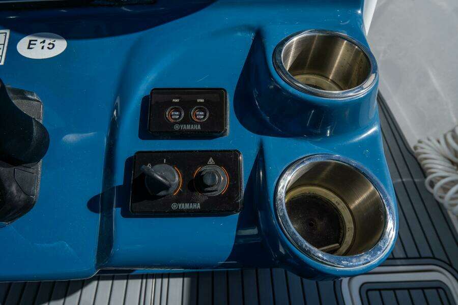 292 CC Adventure 29ft Tidewater Yacht For Sale