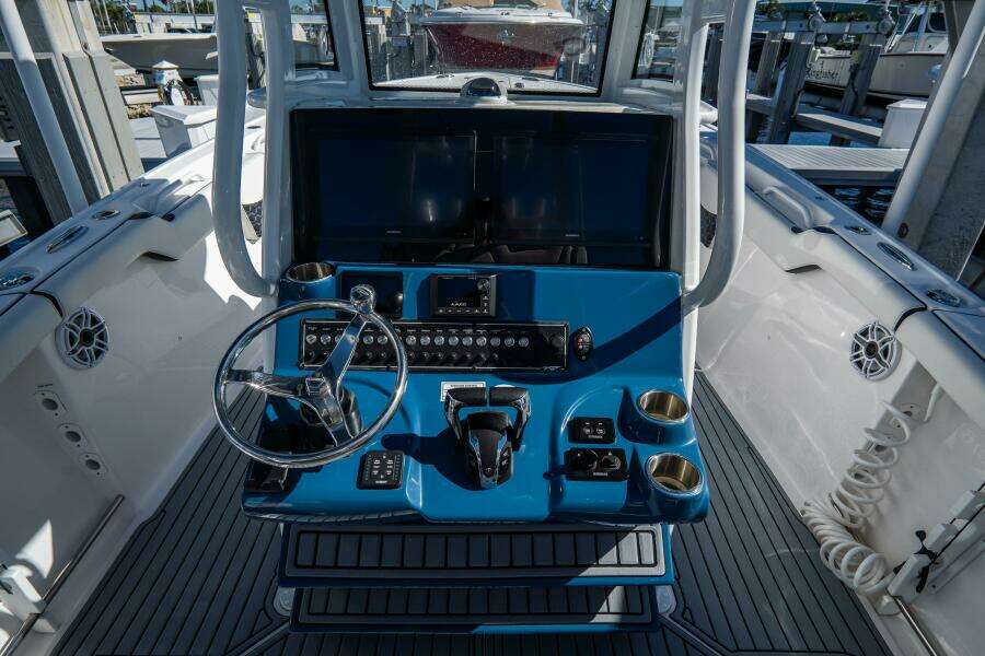 292 CC Adventure 29ft Tidewater Yacht For Sale