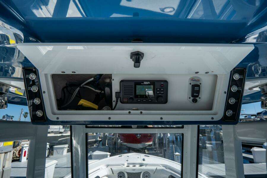 292 CC Adventure 29ft Tidewater Yacht For Sale