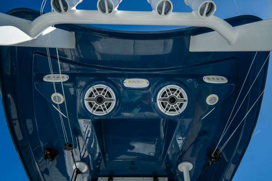 292 CC Adventure 29ft Tidewater Yacht For Sale