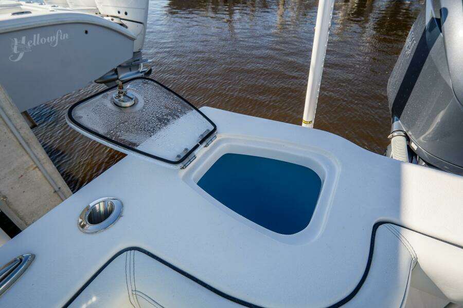 292 CC Adventure 29ft Tidewater Yacht For Sale