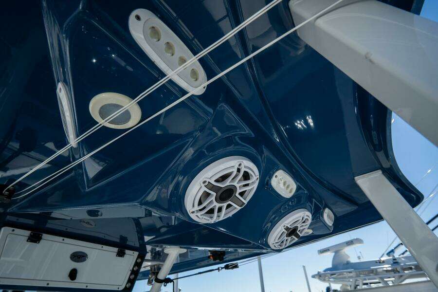 292 CC Adventure 29ft Tidewater Yacht For Sale