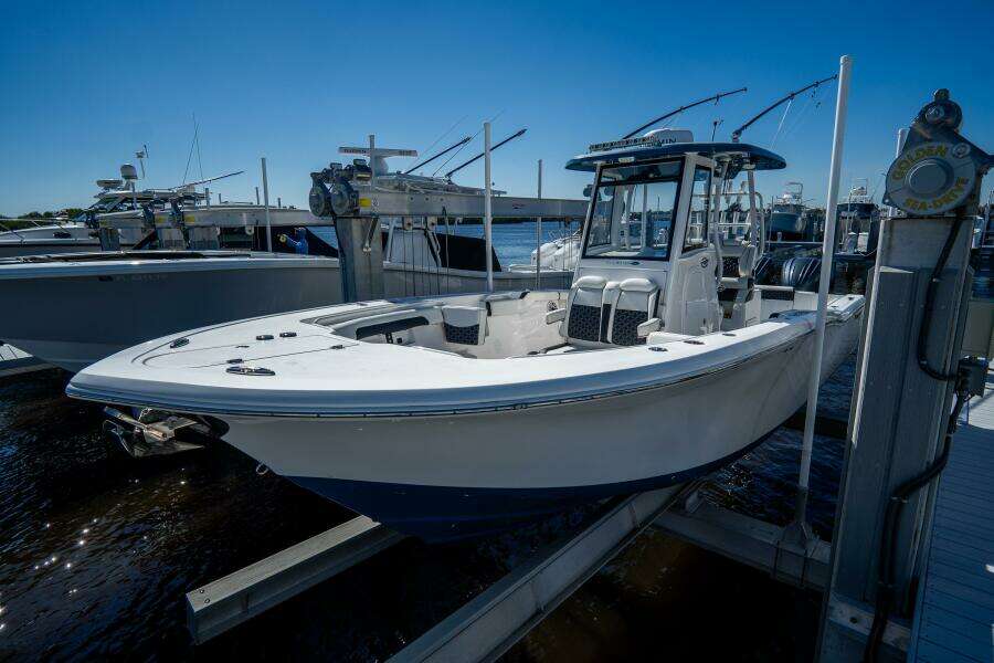 292 CC Adventure 29ft Tidewater Yacht For Sale