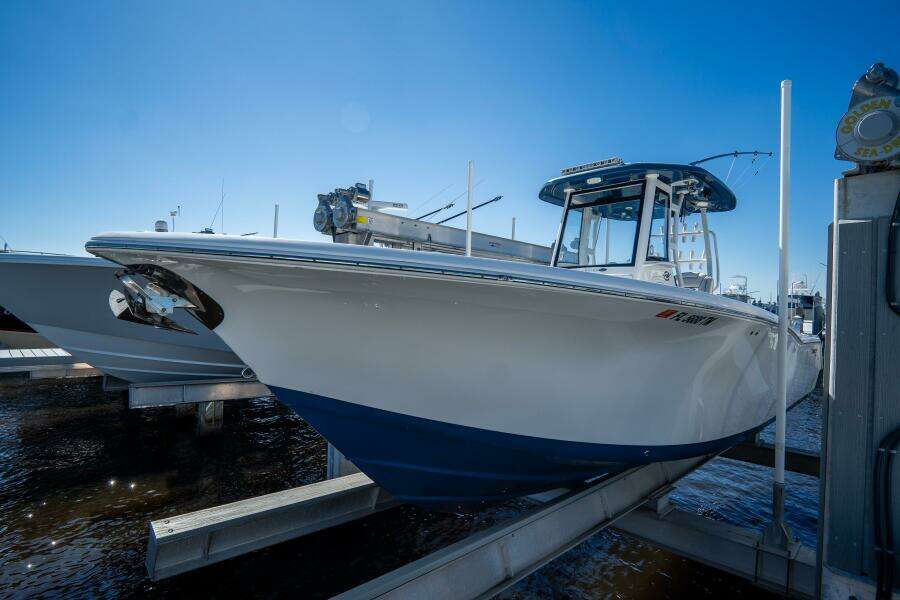 292 CC Adventure 29ft Tidewater Yacht For Sale