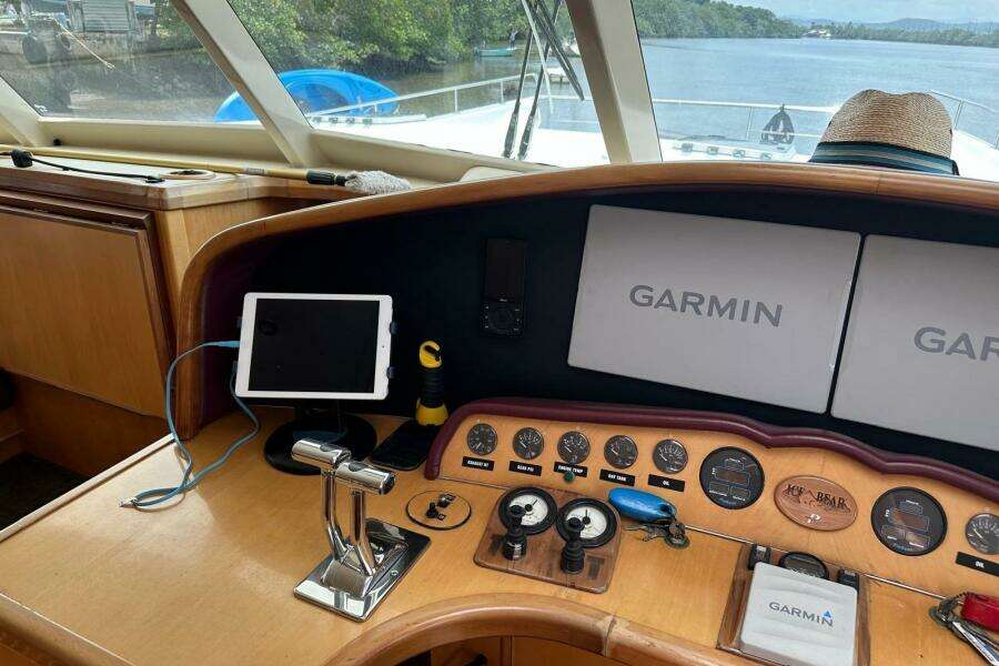 2001-malcolm-tennant-pachoud-pilothouse-powercat-power-9921893-20251019212659084-2