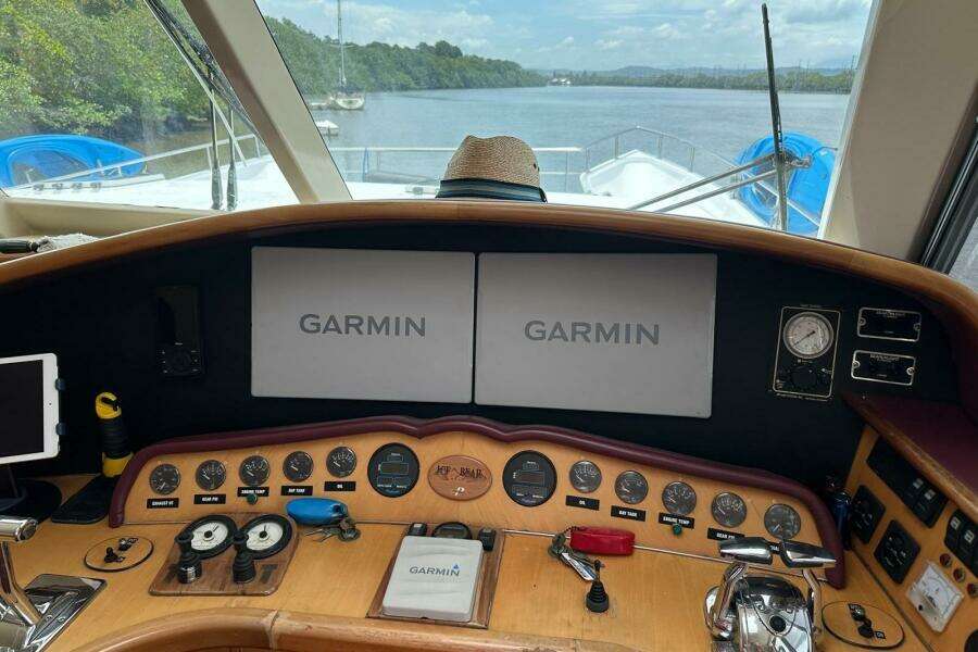 2001-malcolm-tennant-pachoud-pilothouse-powercat-power-9921893-20251019212659429-4