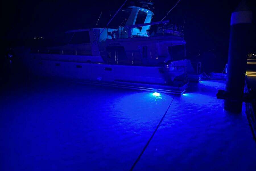 2001-malcolm-tennant-pachoud-pilothouse-powercat-power-9921893-20251019212705589-4