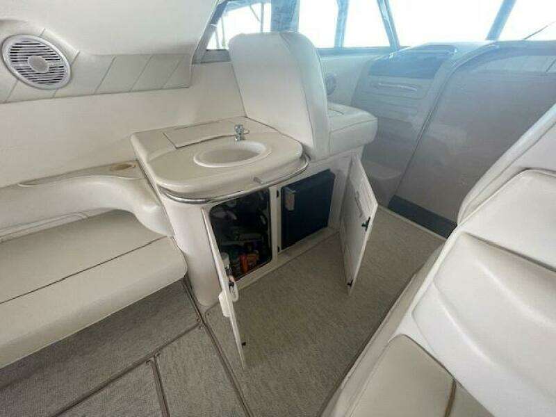 Jackarita 37ft Sea Ray Yacht For Sale