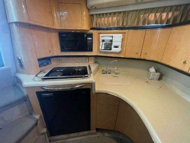 Jackarita 37ft Sea Ray Yacht For Sale