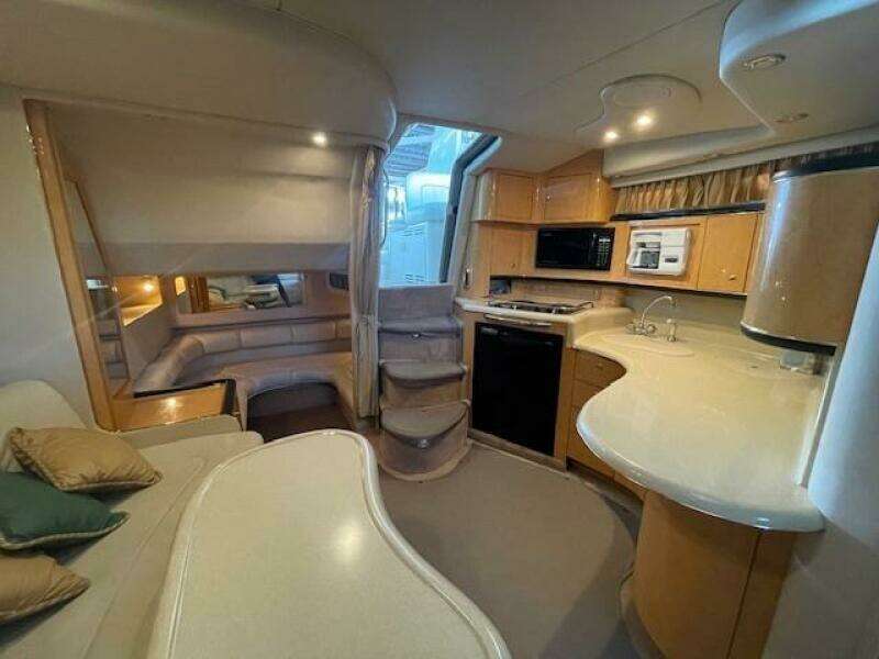 Jackarita 37ft Sea Ray Yacht For Sale