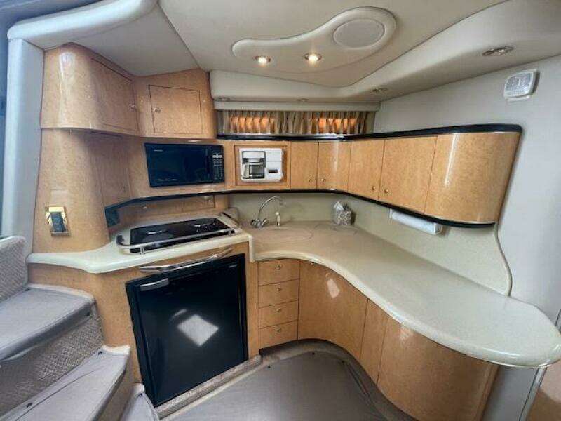 Jackarita 37ft Sea Ray Yacht For Sale