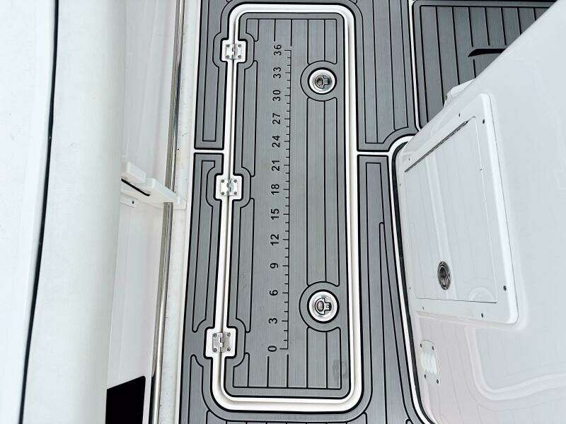 292 CC Adventure 29ft Tidewater Yacht For Sale