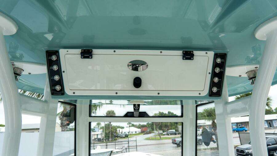 292 CC Adventure 29ft Tidewater Yacht For Sale