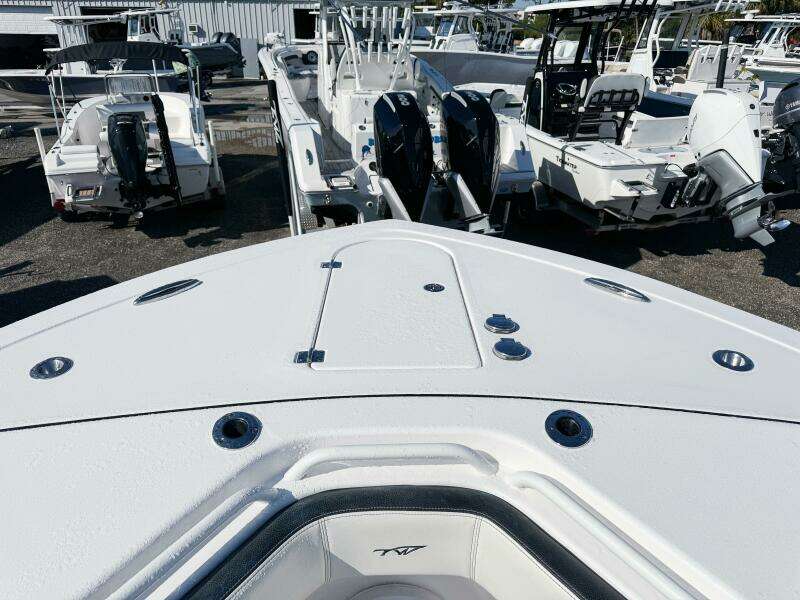 282 CC Adventure Bluewater 28ft Tidewater Yacht For Sale