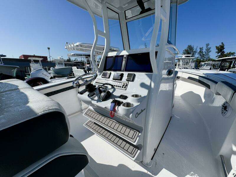 282 CC Adventure Bluewater 28ft Tidewater Yacht For Sale