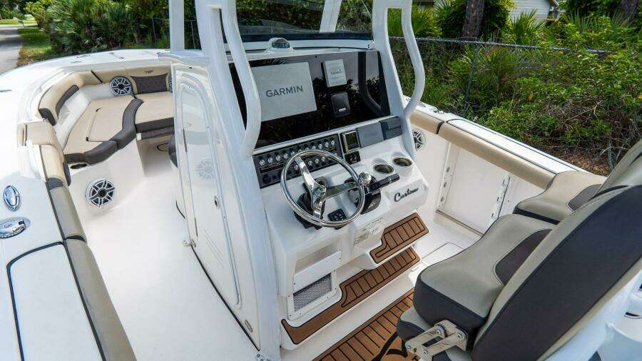 272 CC Adventure 27ft Tidewater Yacht For Sale