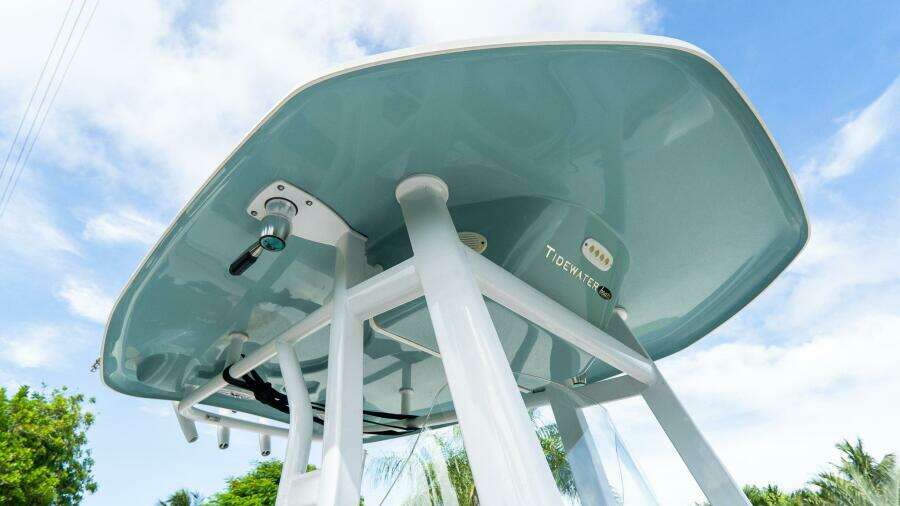 272 CC Adventure 27ft Tidewater Yacht For Sale