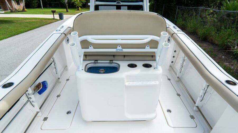 272 CC Adventure 27ft Tidewater Yacht For Sale