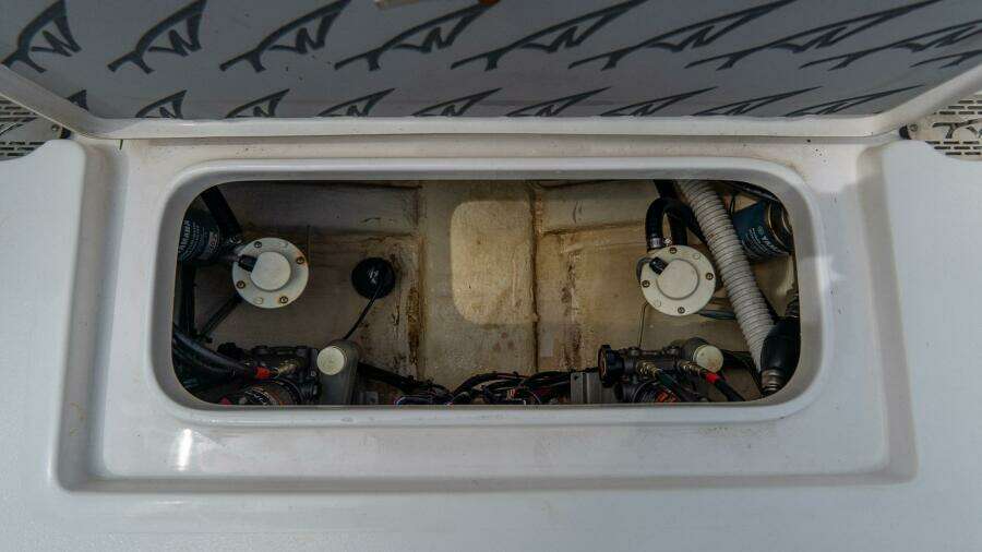 272 CC Adventure 27ft Tidewater Yacht For Sale