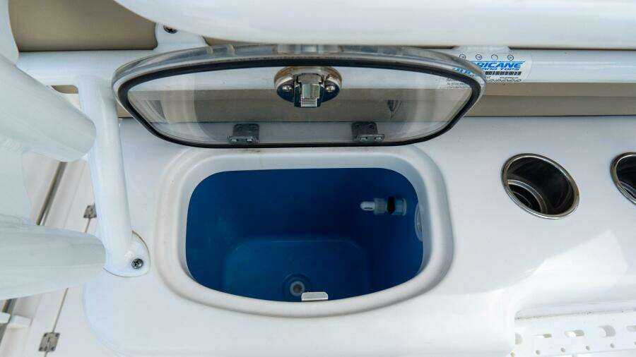 272 CC Adventure 27ft Tidewater Yacht For Sale