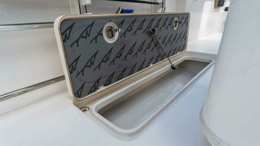 272 CC Adventure 27ft Tidewater Yacht For Sale