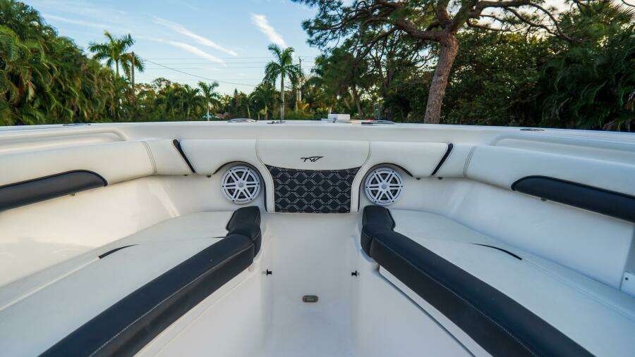 256 CC Adventure 25ft Tidewater Yacht For Sale