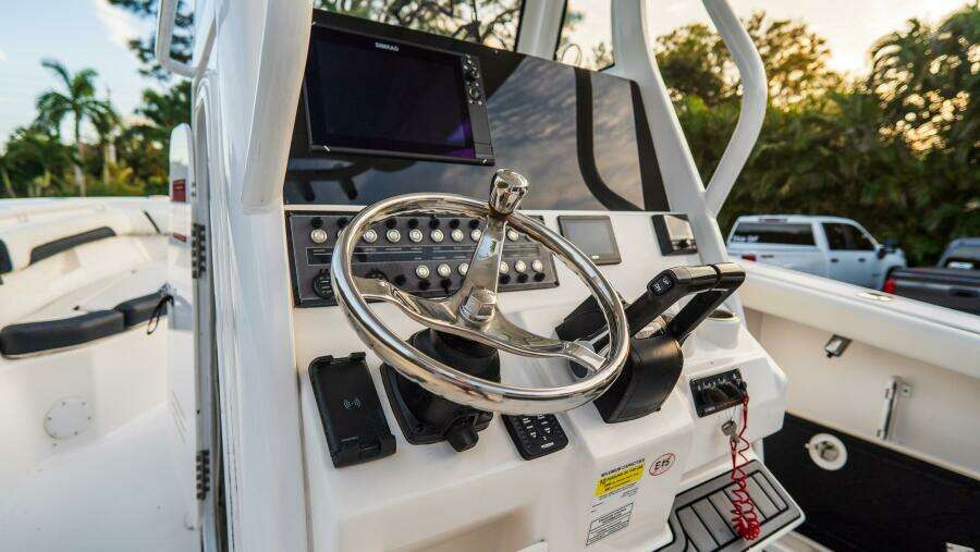 256 CC Adventure 25ft Tidewater Yacht For Sale