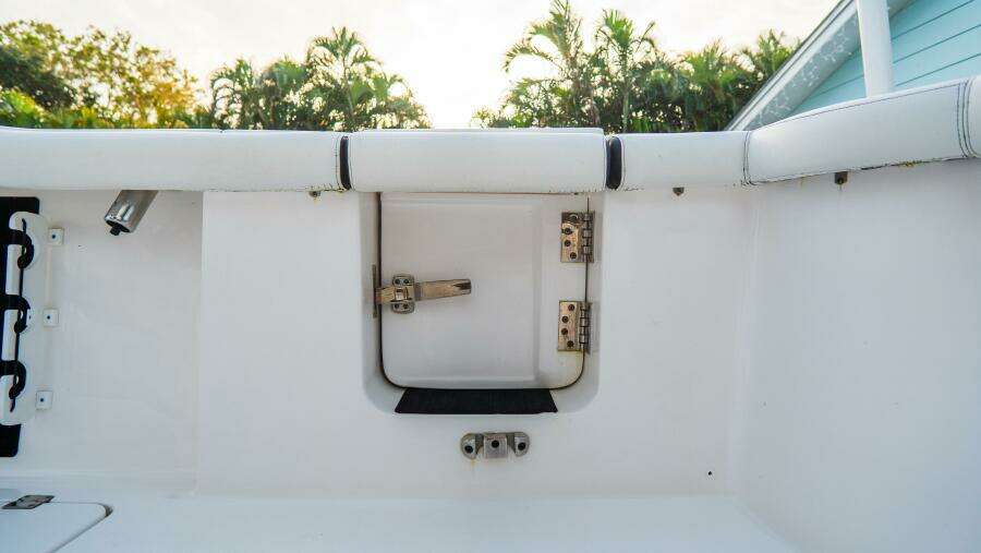 256 CC Adventure 25ft Tidewater Yacht For Sale