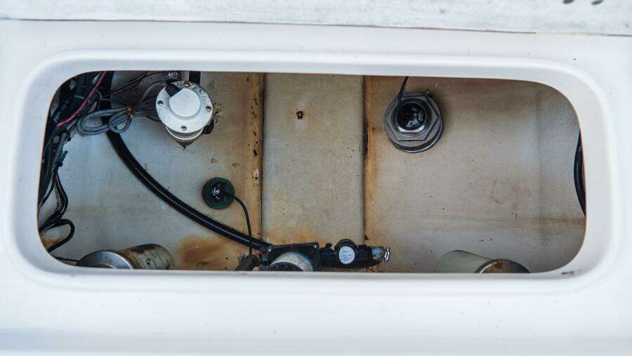 256 CC Adventure 25ft Tidewater Yacht For Sale