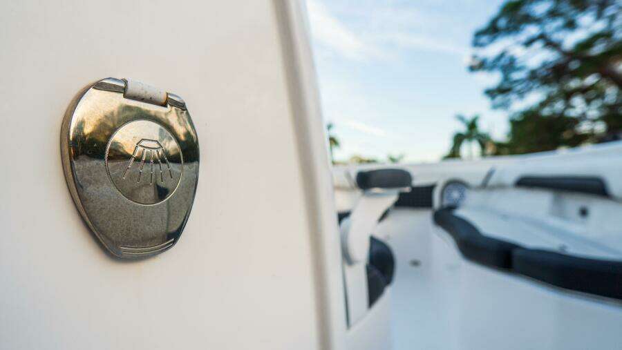 256 CC Adventure 25ft Tidewater Yacht For Sale