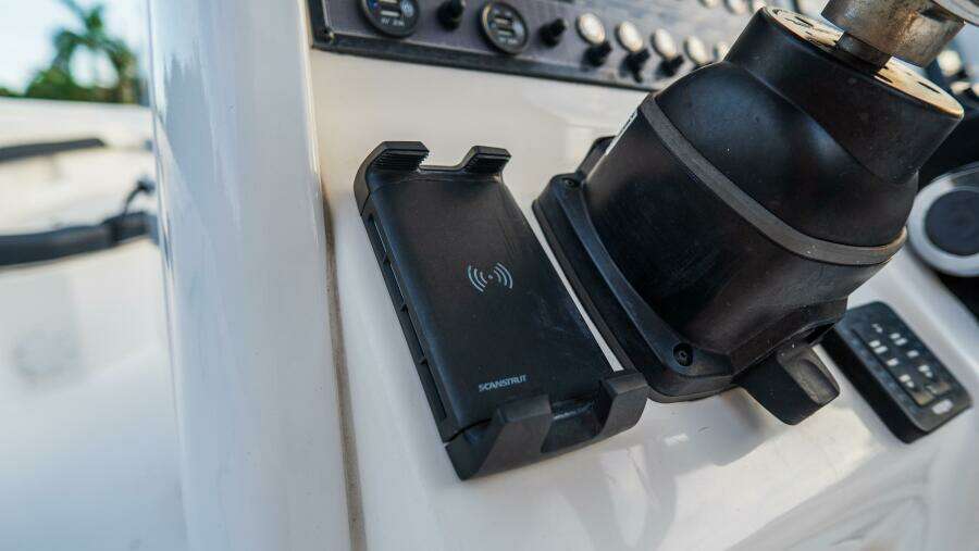 256 CC Adventure 25ft Tidewater Yacht For Sale