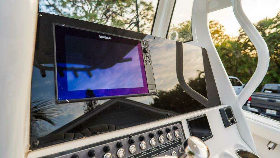 256 CC Adventure 25ft Tidewater Yacht For Sale