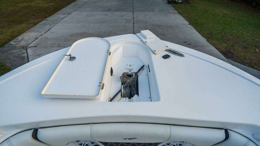 256 CC Adventure 25ft Tidewater Yacht For Sale