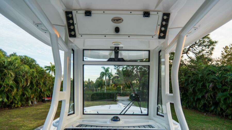 256 CC Adventure 25ft Tidewater Yacht For Sale