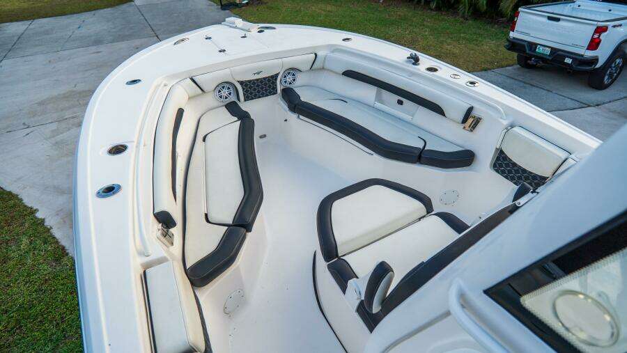 256 CC Adventure 25ft Tidewater Yacht For Sale