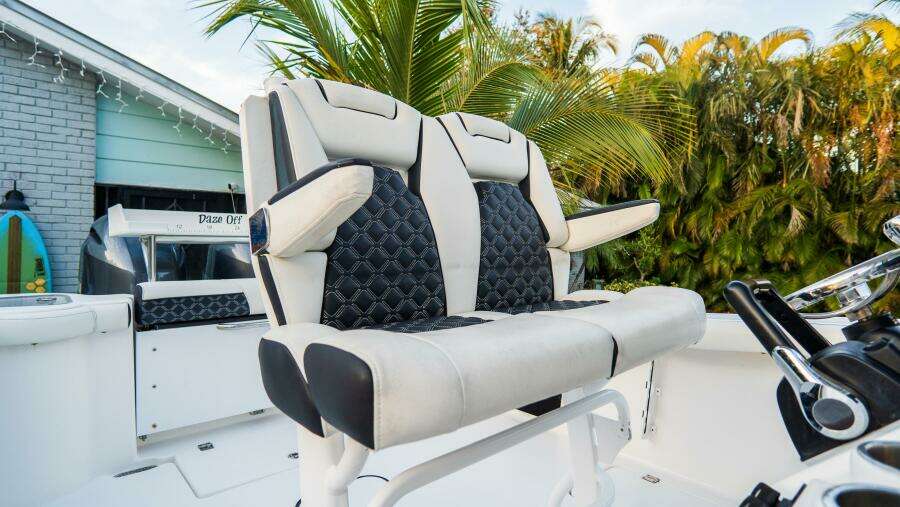 256 CC Adventure 25ft Tidewater Yacht For Sale