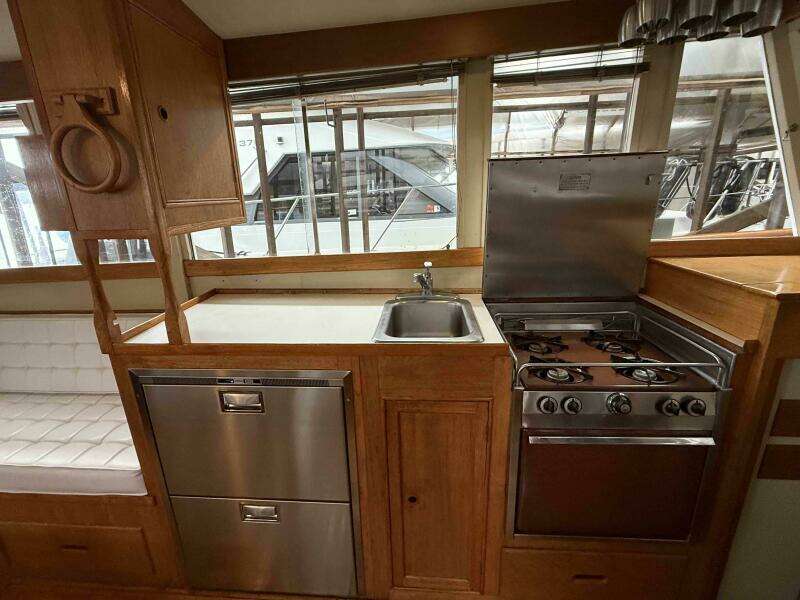 36ft Grand Banks Yacht For Sale