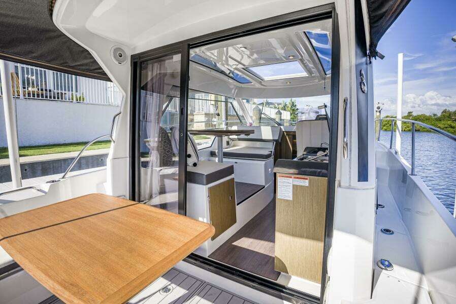 29ft Beneteau Yacht For Sale