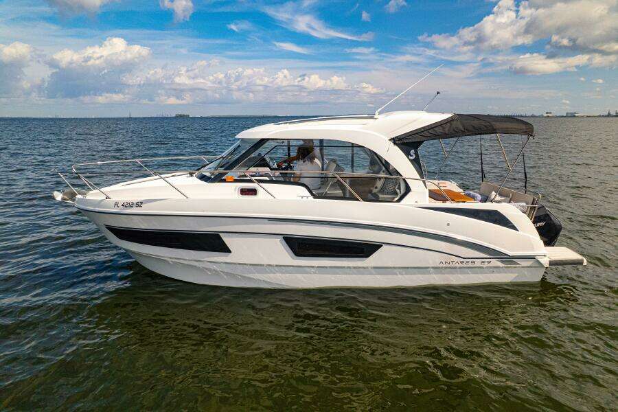 29ft Beneteau Yacht For Sale