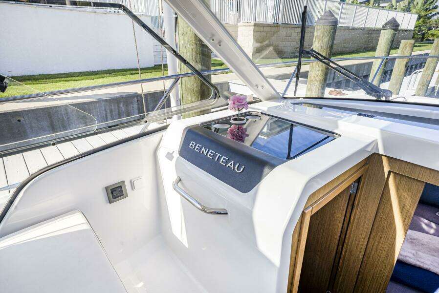 29ft Beneteau Yacht For Sale