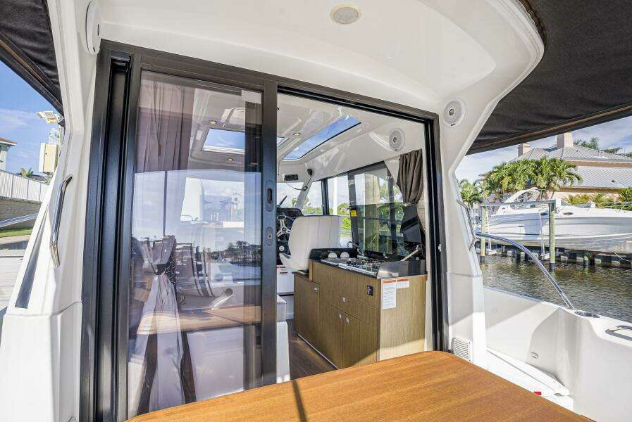 29ft Beneteau Yacht For Sale