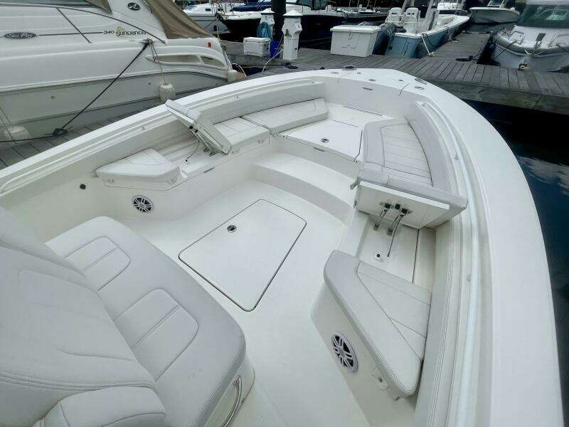 Knee Deep 26ft Regulator Yacht For Sale Knee Deep 26ft Regulator Yacht For Sale