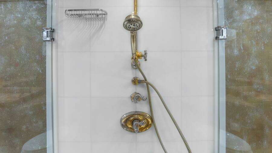 Hatteras 80 Gallopin- Master Head Hatteras 80 Gallopin- Master Head