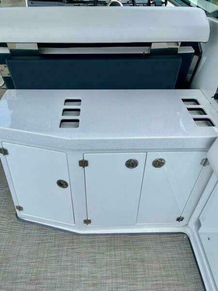 2021 Monterey 385 SE- Storage