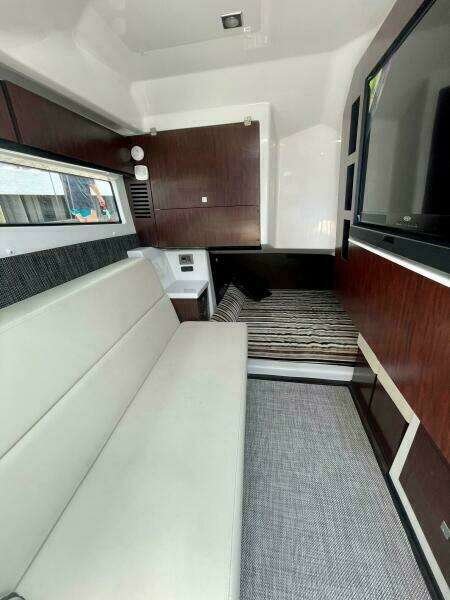 2021 Monterey 385 SE- Cabin