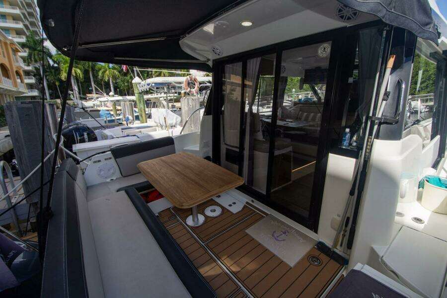 Sea Scape 34ft Jeanneau Yacht For Sale