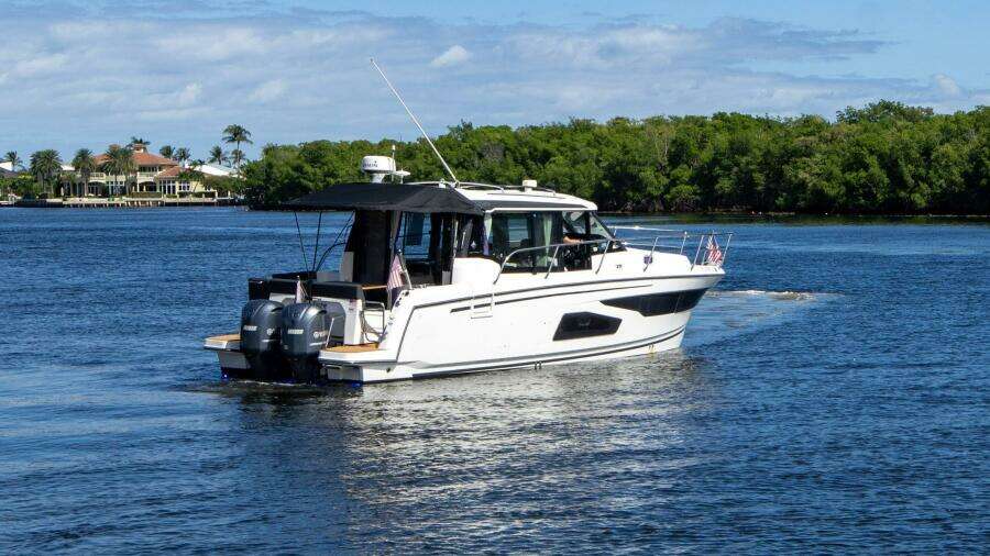 Sea Scape 34ft Jeanneau Yacht For Sale