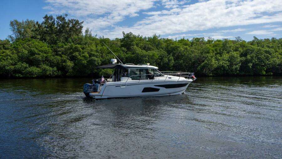 Sea Scape 34ft Jeanneau Yacht For Sale