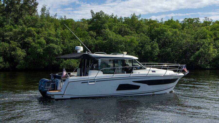 Sea Scape 34ft Jeanneau Yacht For Sale