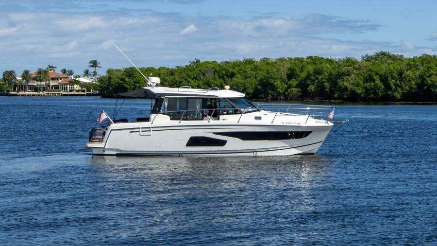 Sea Scape 34ft Jeanneau Yacht For Sale